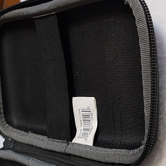 Case Logic NGC-1 Nintendo DS Game Case (Black) - Picture 4 of 6